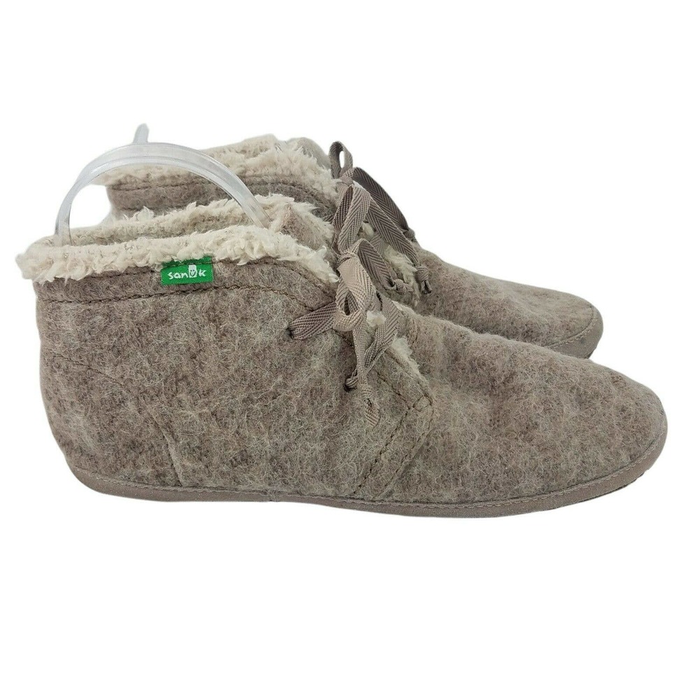 Sanuk Womens Size 7 Ambrrr Tan Fuzzy Wool Faux‎ Shearling Lined Lace Up Chukka
